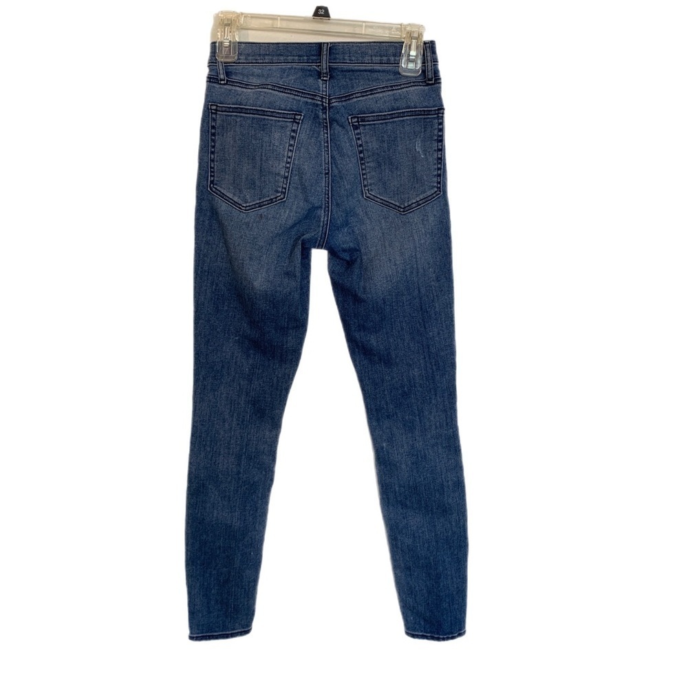 Gap Jeans - Picture 2 of 9
